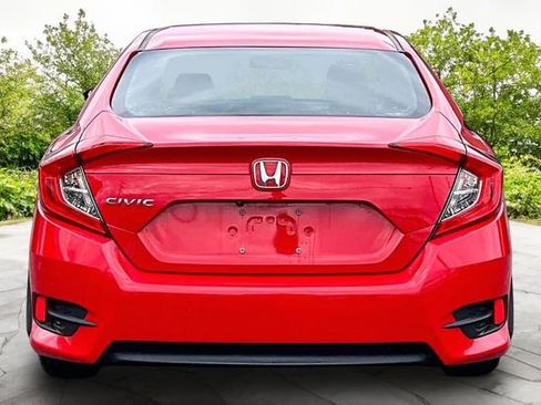 Used 2016 Honda Civic EX image 4