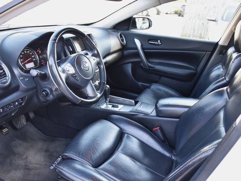 Used 2014 Nissan Maxima 3.5 SV w/ Sport Package FWD image 9