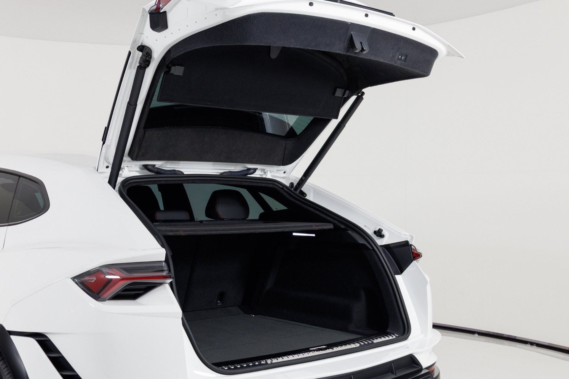 Used 2024 Lamborghini Urus S AWD/4WD image 62