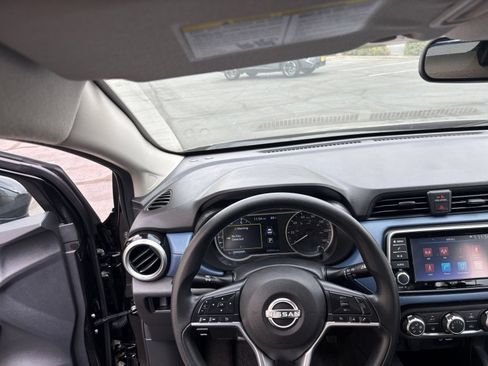 Used 2025 Nissan Versa SV FWD image 27