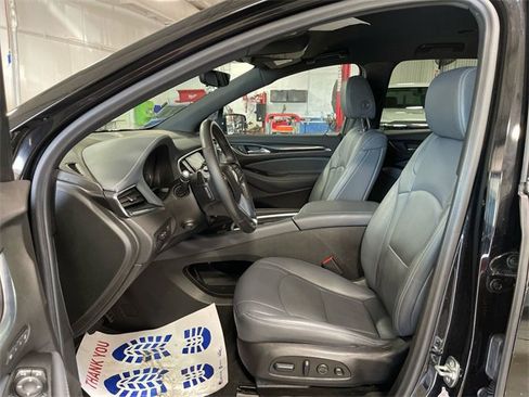 Used 2024 Buick Enclave Premium image 11