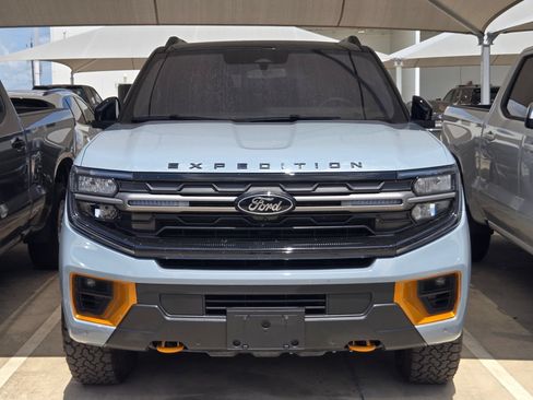 Used 2025 Ford Expedition Tremor AWD/4WD image 2