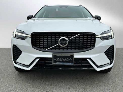 New 2025 Volvo XC60 B5 Ultra w/ Protection Package Premier image 2