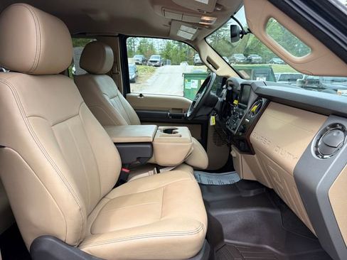 Used 2016 Ford F350 Lariat w/ Lariat Interior Package AWD/4WD image 28