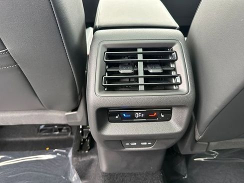 New 2026 Volkswagen Tiguan SEL R-Line AWD/4WD image 19