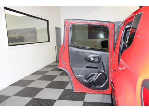 Used 2020 Jeep Renegade Sport image 13