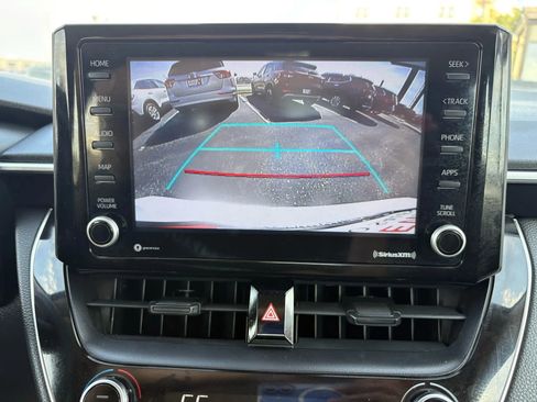 Used 2022 Toyota Corolla LE image 20