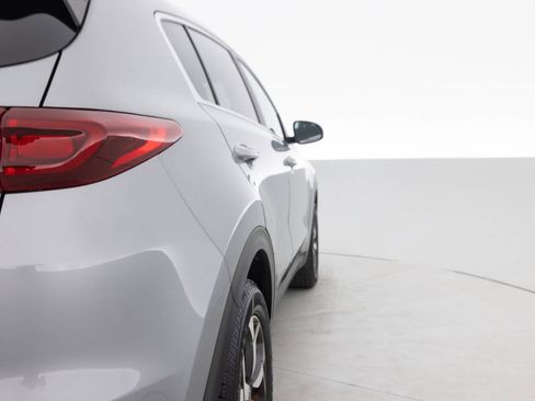 Used 2021 Kia Sportage LX AWD/4WD image 14