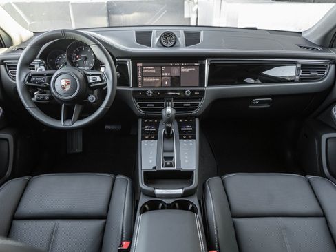 New 2026 Porsche Macan Turbo image 12