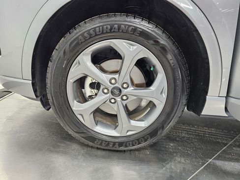 Used 2023 Ford Escape ST-Line Select AWD/4WD image 10