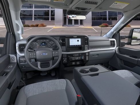 Used 2026 Ford F350 XLT w/ FX4 Off-Road Package AWD/4WD image 9