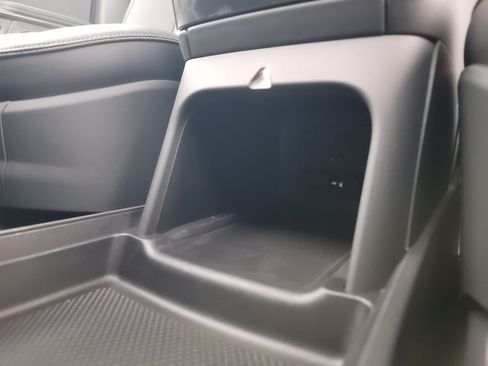 Used 2022 Rivian R1S Launch Edition Quad AWD/4WD image 33