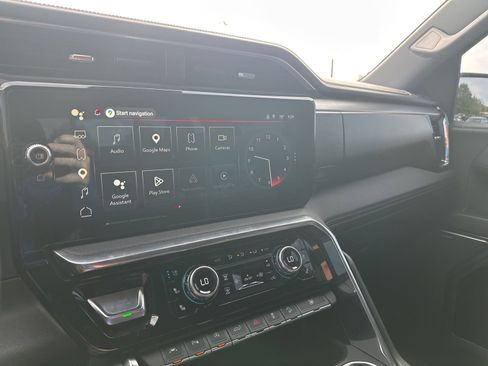 Used 2023 GMC Sierra 1500 Denali w/ Denali Reserve Package image 9