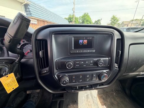 Used 2017 Chevrolet Silverado 1500 W/T w/ Trailering Package AWD/4WD image 35