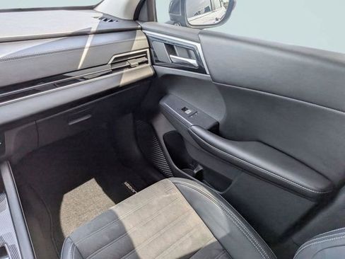 Used 2022 Mitsubishi Outlander SE FWD image 16