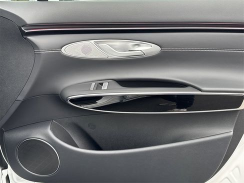 New 2026 Genesis GV70 2.5T image 14