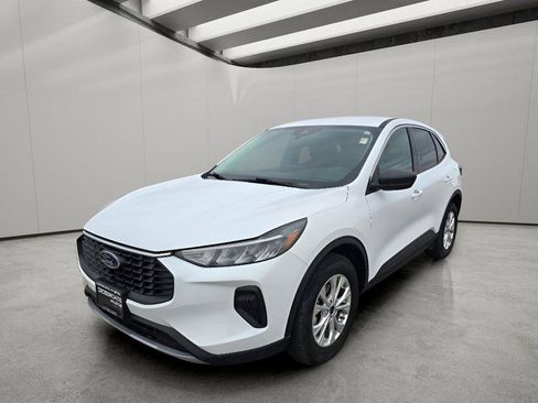 Used 2024 Ford Escape Active AWD/4WD image 1