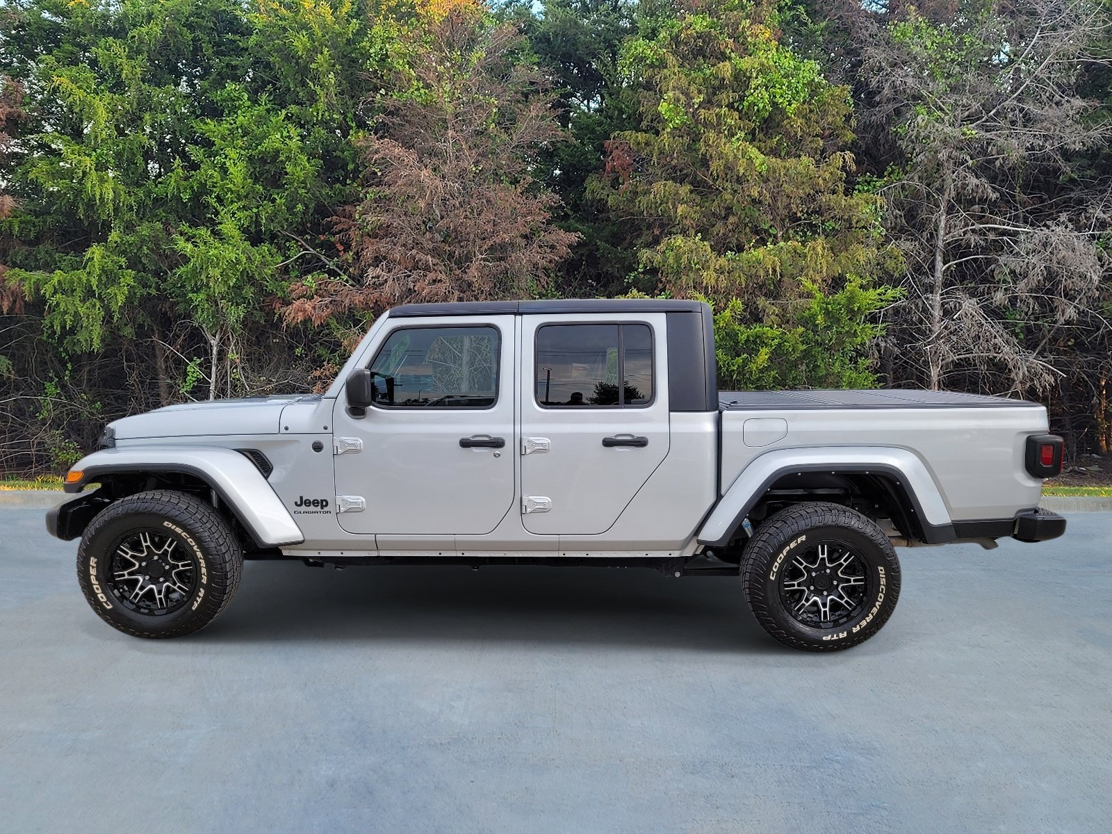 Used 2022 Jeep Gladiator Sport AWD/4WD image 21