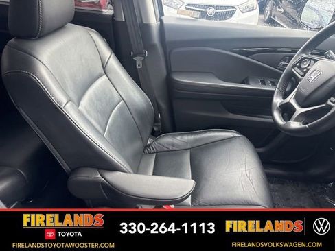 Used 2019 Honda Pilot Touring image 30