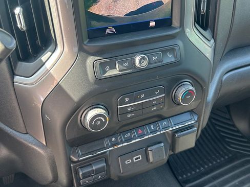 Used 2021 Chevrolet Silverado 1500 Custom AWD/4WD image 12