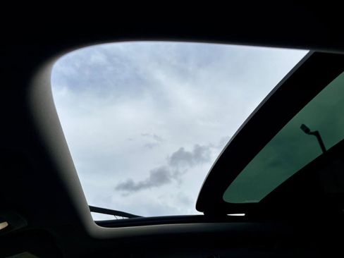 Used 2022 Volvo XC60 B5 Inscription w/ Climate Package image 27