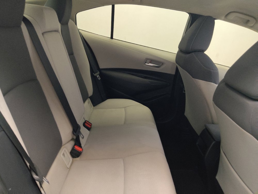 Used 2021 Toyota Corolla LE FWD image 19