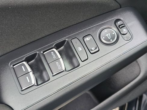 Used 2025 Honda Civic Sport image 19
