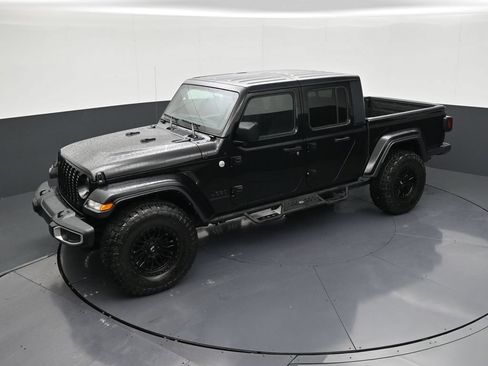 Used 2021 Jeep Gladiator Sport AWD/4WD image 12