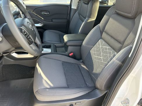New 2026 Nissan Frontier SV w/ SV Convenience Package image 16