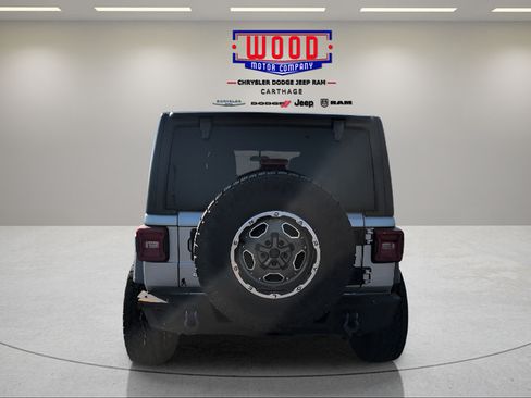 Used 2018 Jeep Wrangler Unlimited Sport S AWD/4WD image 3