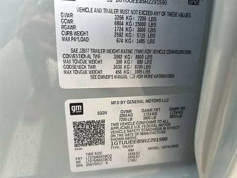 Certified 2024 GMC Sierra 1500 AT4 w/ Technology Package AWD/4WD image 18