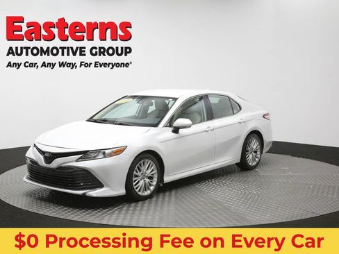 Used 2019 Toyota Camry XLE w/ Carpet Mat Package FWD image 57