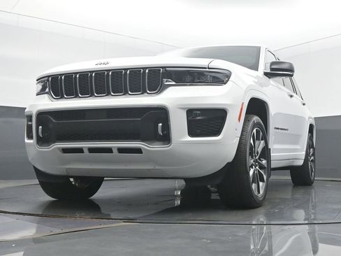 Used 2023 Jeep Grand Cherokee Overland image 46