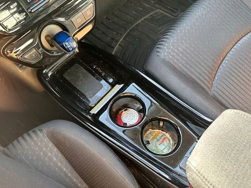 Used 2018 Toyota Prius Three FWD image 26