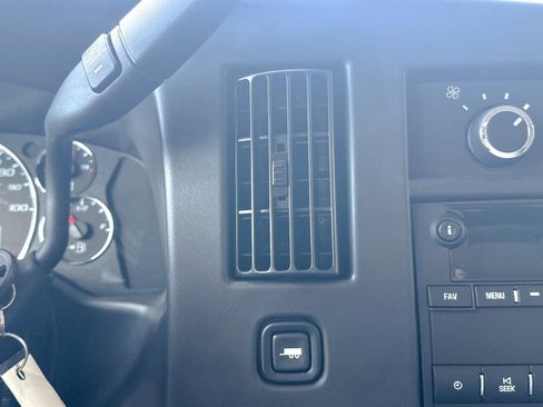 New 2025 Chevrolet Express 3500 w/ Power Convenience Package image 49