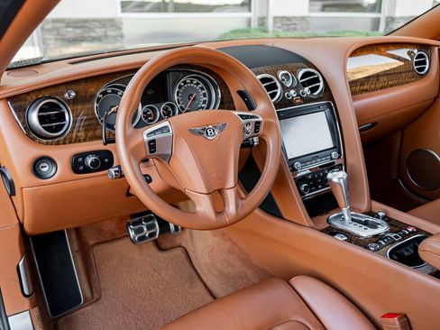 Used 2013 Bentley Continental GT image 21