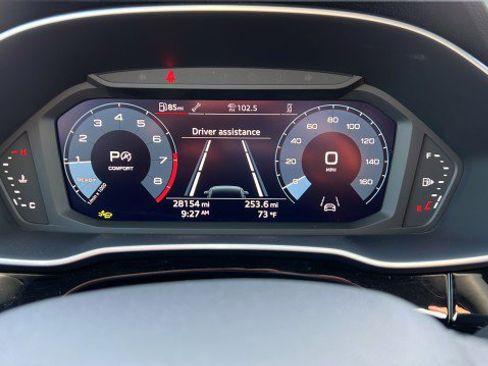 Used 2025 Audi Q3 2.0T Premium image 29