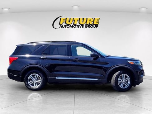 Certified 2020 Ford Explorer XLT w/ Comfort Package AWD/4WD image 3