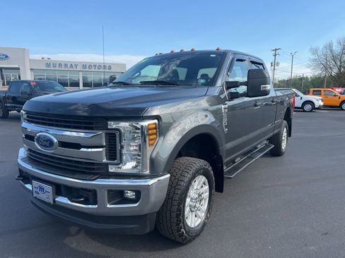Used 2019 Ford F250 XLT w/ XLT Value Package AWD/4WD image 3