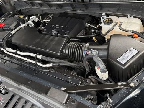 Used 2021 Chevrolet Silverado 1500 LT AWD/4WD image 27
