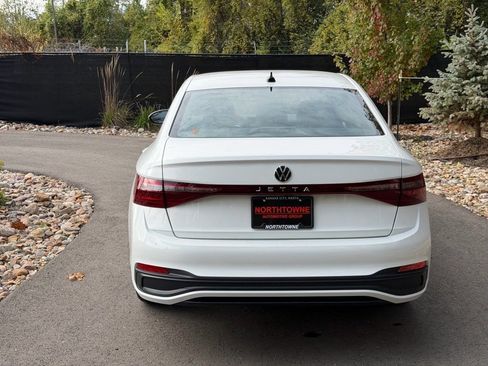New 2026 Volkswagen Jetta Sport FWD image 4