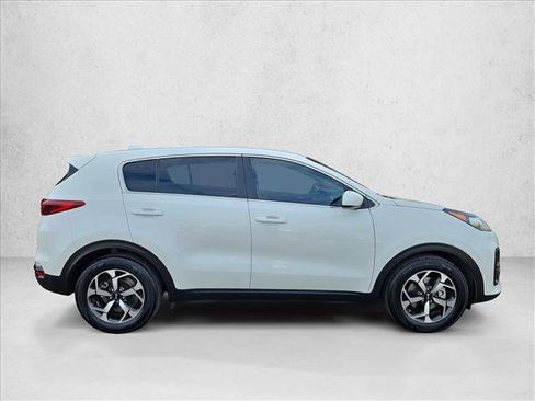 Used 2021 Kia Sportage LX image 4