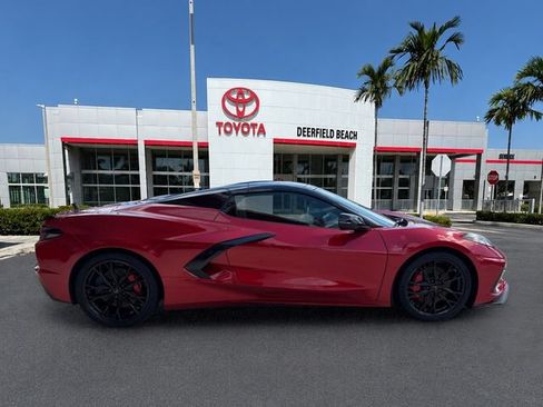 Used 2025 Chevrolet Corvette Stingray Preferred Conv w/ Z51 Performance Package RWD image 7