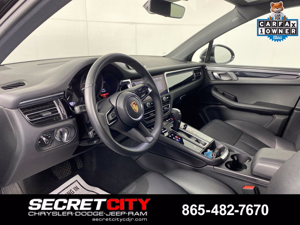 Used 2023 Porsche Macan AWD/4WD image 11