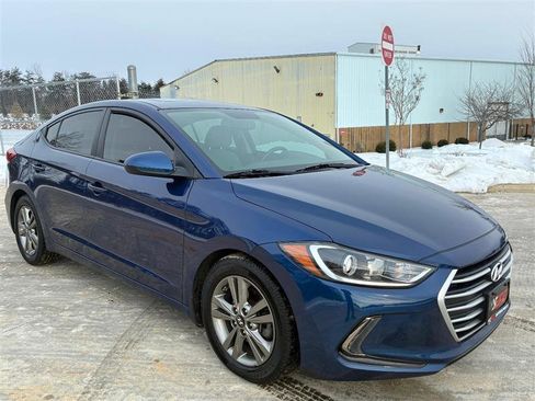 Used 2018 Hyundai Elantra Value Edition FWD image 3
