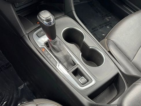 Used 2019 Chevrolet Equinox Premier image 15