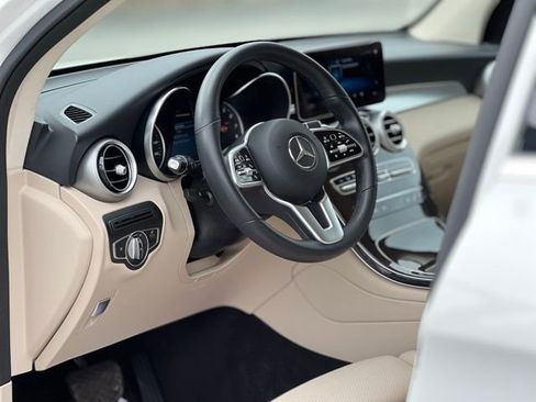 Used 2022 Mercedes-Benz GLC 300 GLC 300 image 11