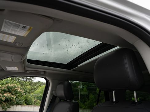 Used 2025 Ford Expedition Active AWD/4WD image 16