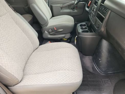 New 2026 Chevrolet Express 3500 LS RWD image 17