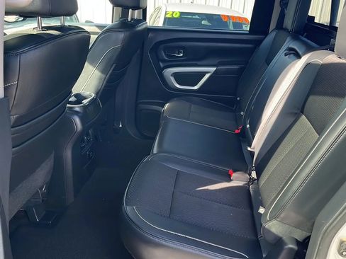 Used 2018 Nissan Titan PRO-4X image 14